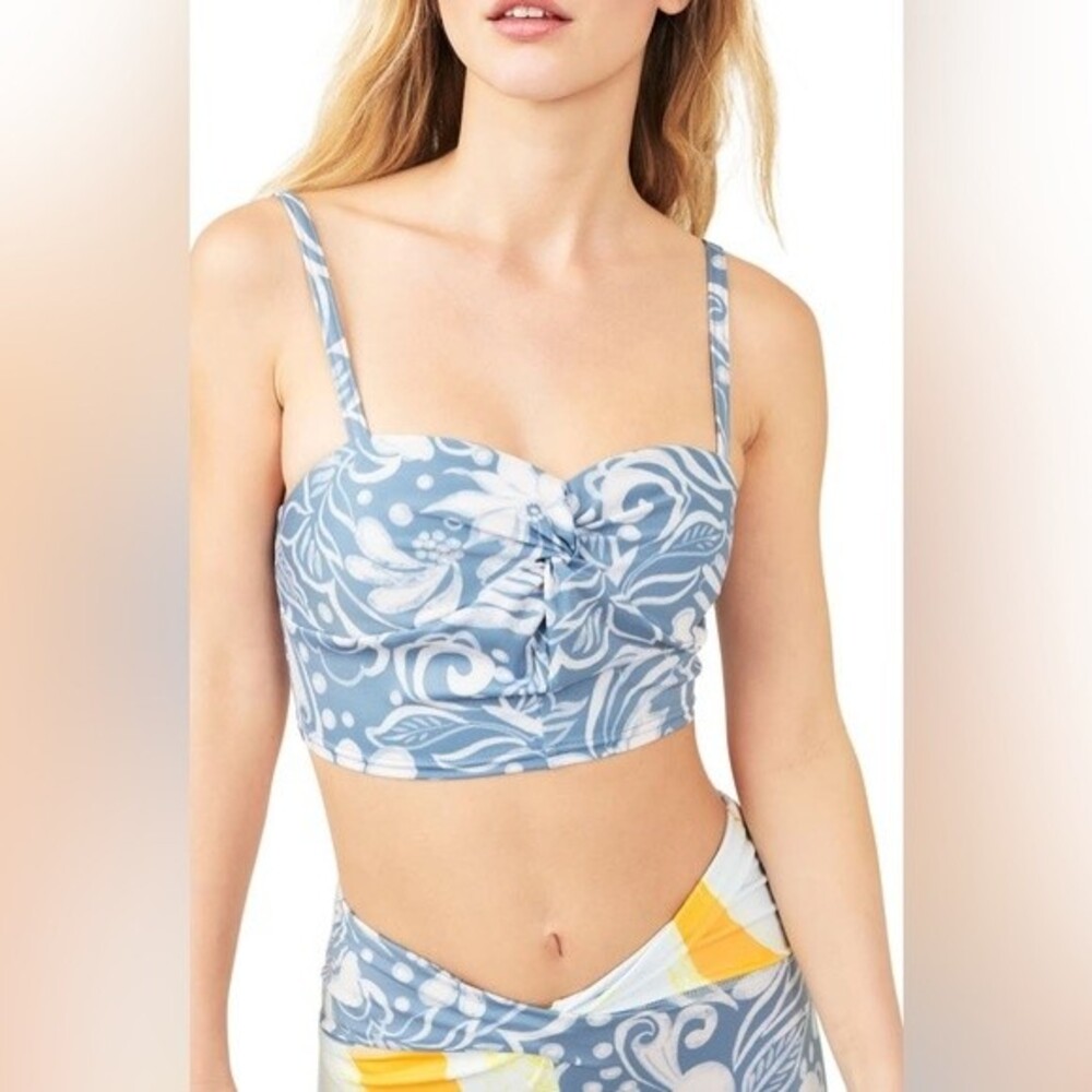 NWT FREE PEOPLE Movement Double Take Novelty Floral Print Crop Top. Size Small